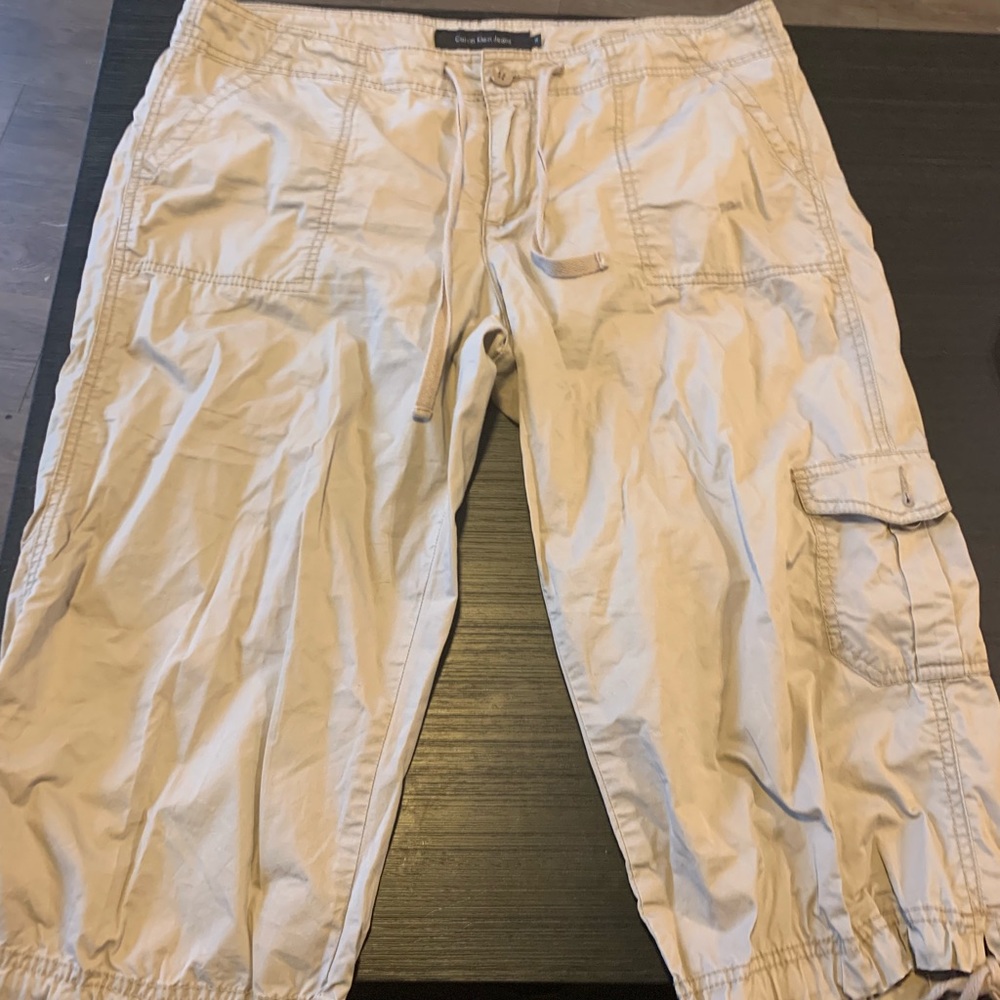 Calvin Klein women’s cargo capris size 14